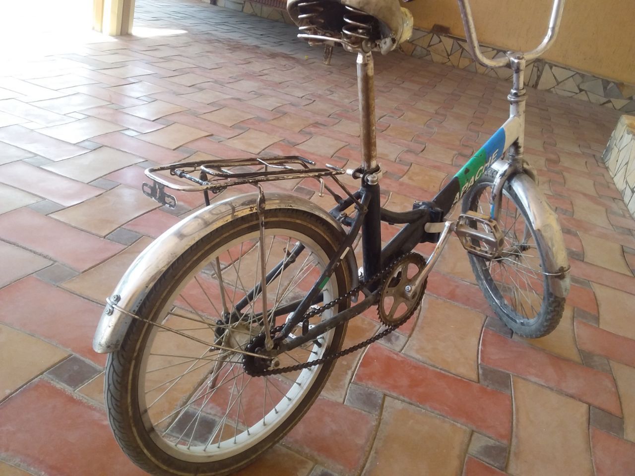 Velosiped sotiladi