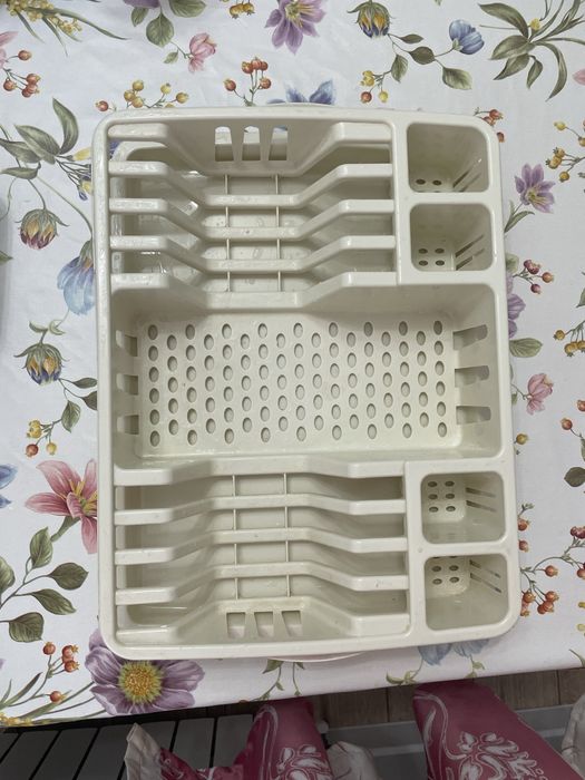 Отдам детские игрушки,  кухонный инвентарь