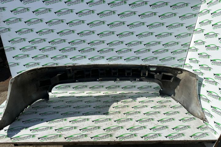 Bara spate Dacia Logan prima generatie (facelift)