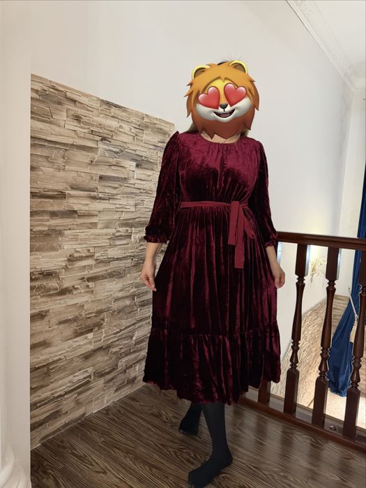 Продам велюровое платье в отличном состоянии!