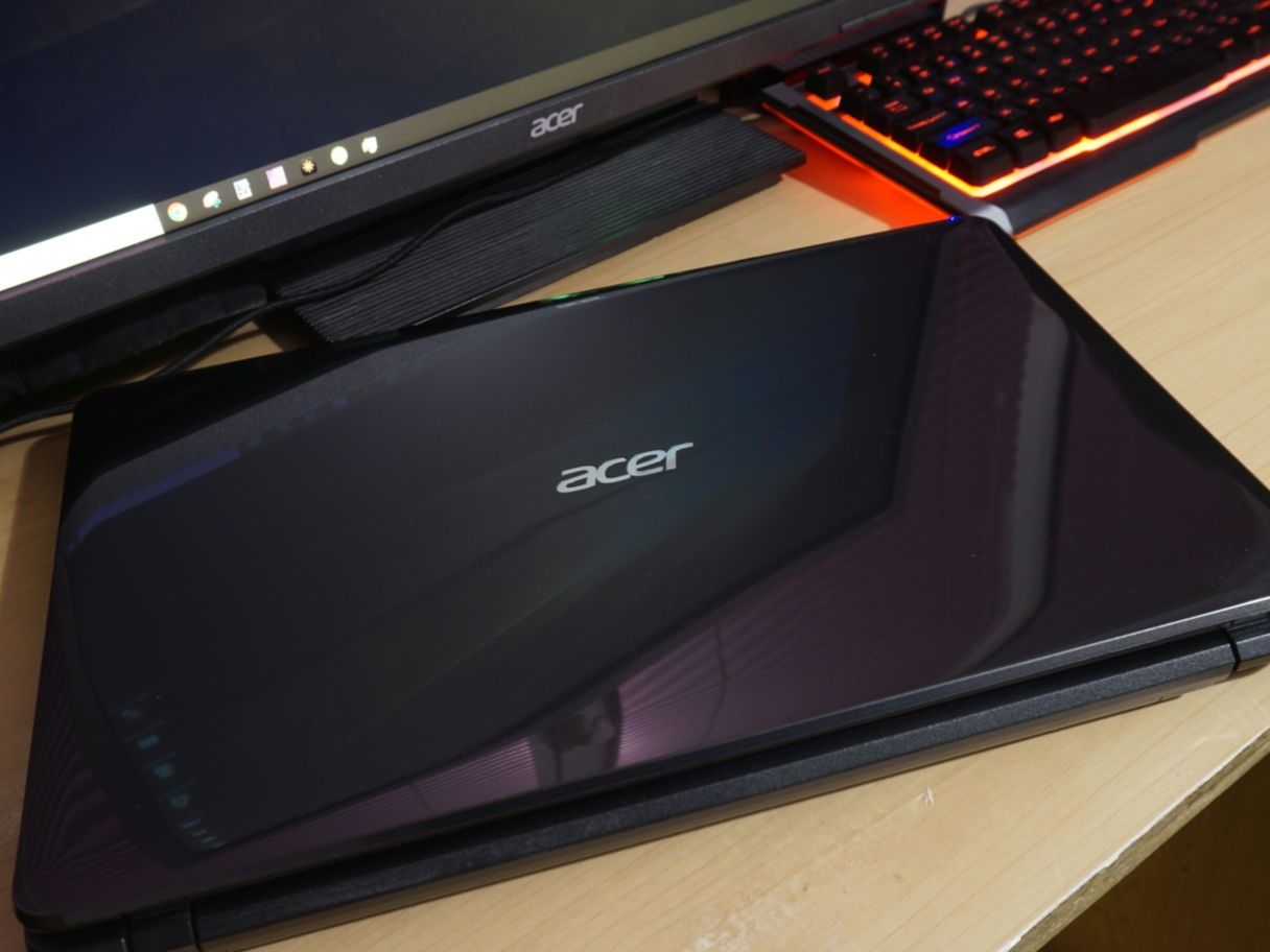 Acer Aspire E1-531 – 12GB RAM / 250GB SSD / Отлично състояние