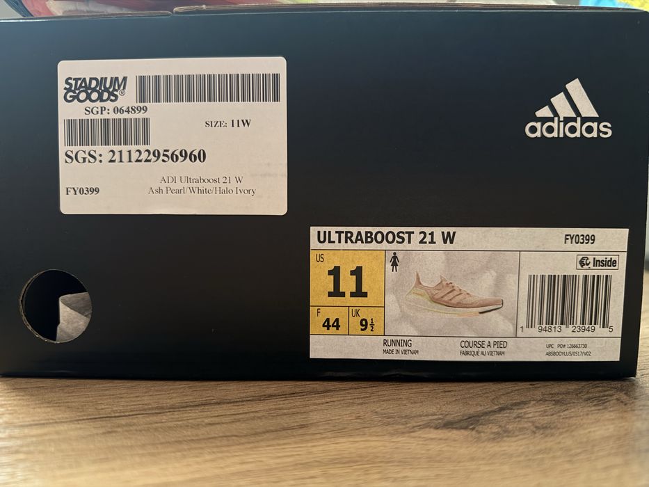 Кроссовки Adidas Ultraboost 21