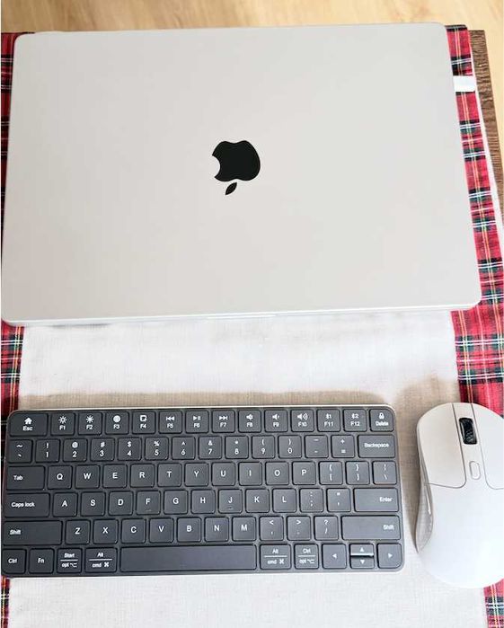 MacBook Pro 16inch, M4Max, 64Gb RAM