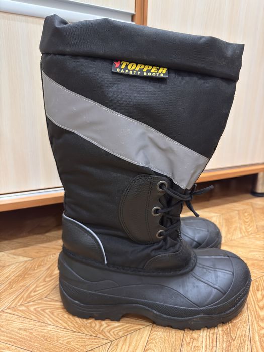 Продам спец обувь зимнею 40 размер