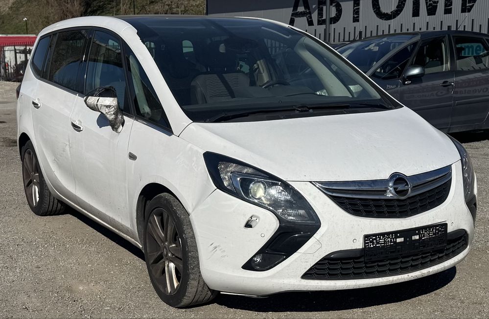 Opel Zafira Tourer 2.0cdti 130hp A20DT НА ЧАСТИ