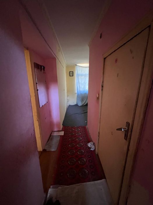 Zudlik bilan sotiladi! Xonadon yaxshi joyda