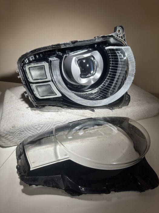 Reparatii faruri condens modificari inlocuit sticle lupe aburire