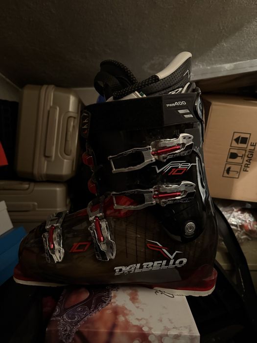 Продавам ски обувки Dalbello номер 31