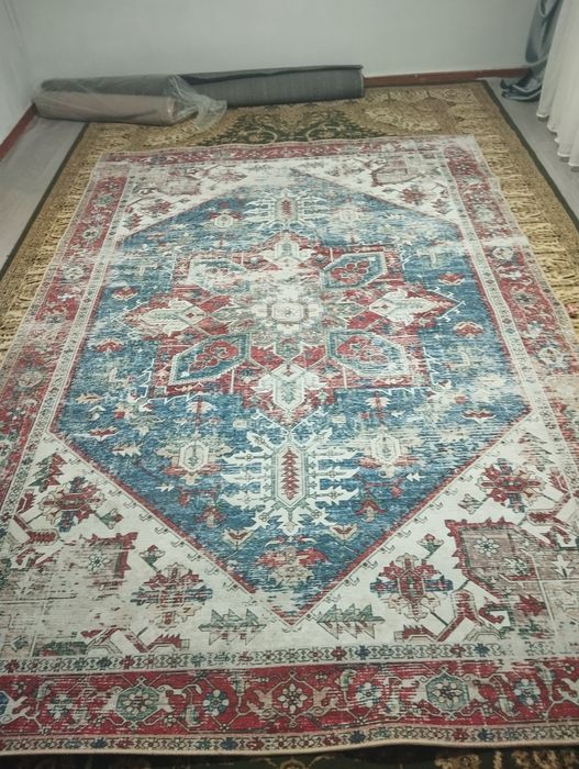 Ковёр срочно продаю