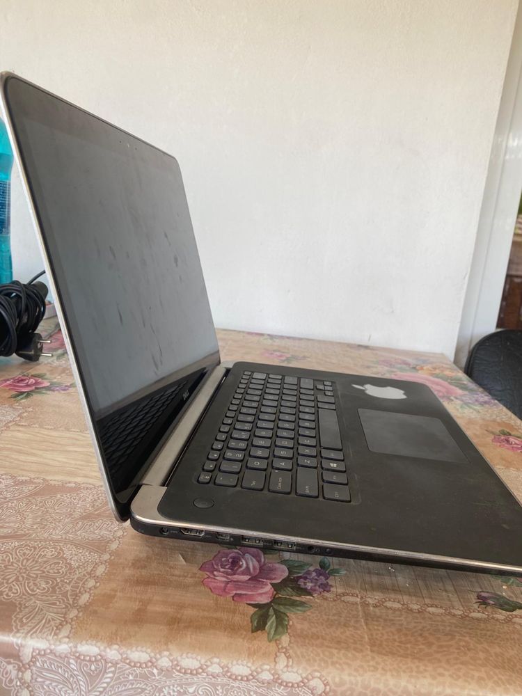Vând Laptop Dell