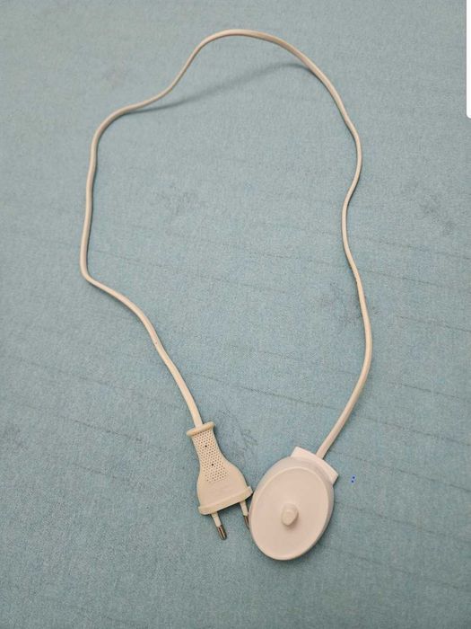 Оригинальное зарядное устройство и насадки щетки для Oral B Vitality