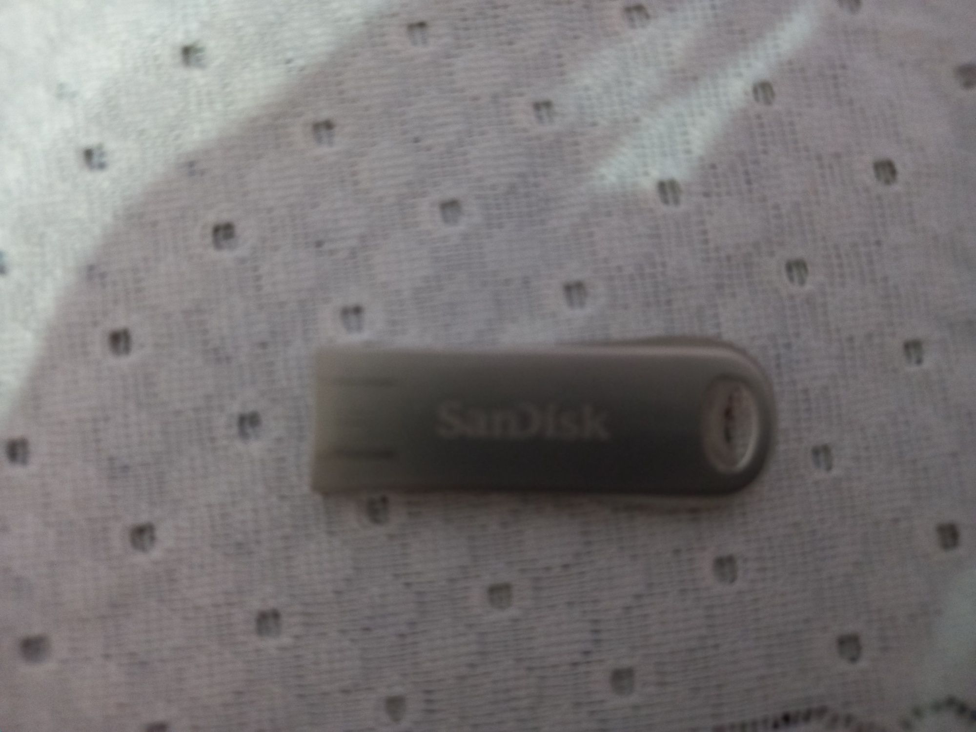 Флешка SanDisk 64 gb