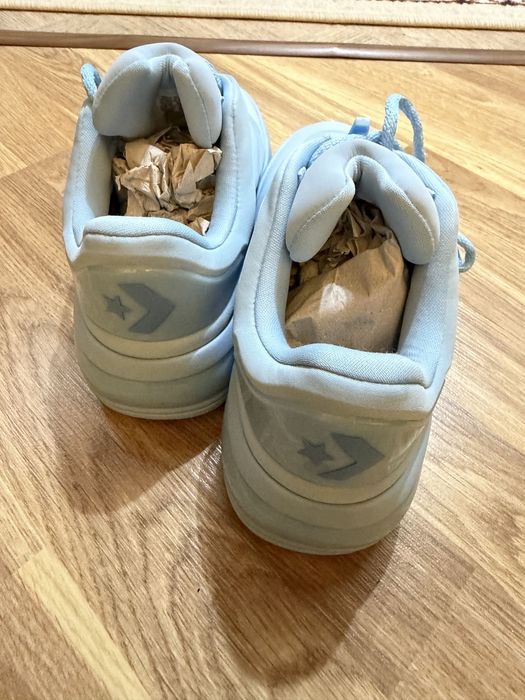 Продам кроссовки Converse , купил в Америке , размер не подoшел