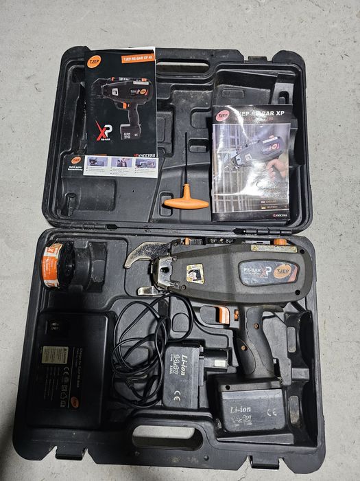 Masina de legat armaturi