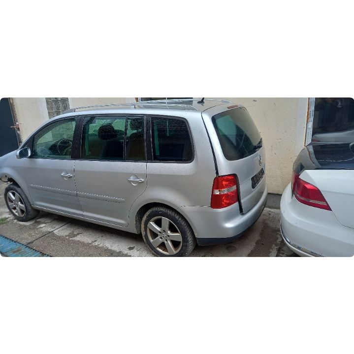 Dezmembrez ,piese,usa-usi vw touran, LD7S,LA3W ,vw caddy life,maxi,