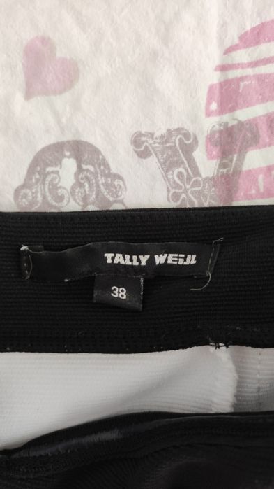Рокля на марката Tally Weijl