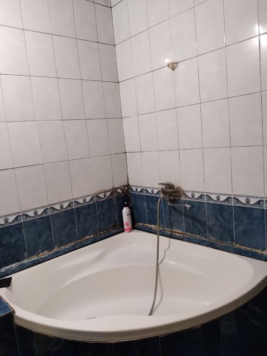 Uzimmi uyimni sotaman