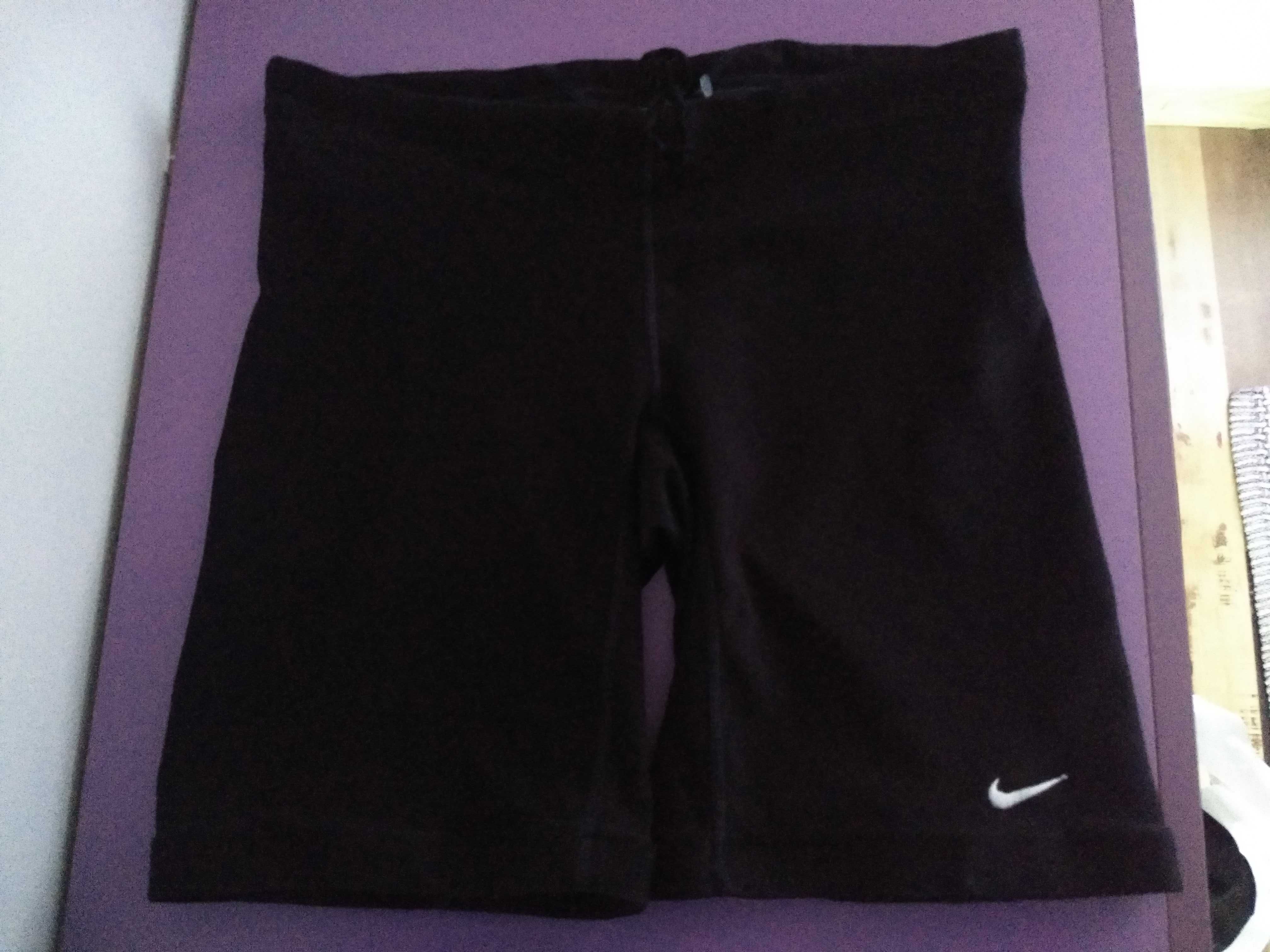 Шорти Nike черни
