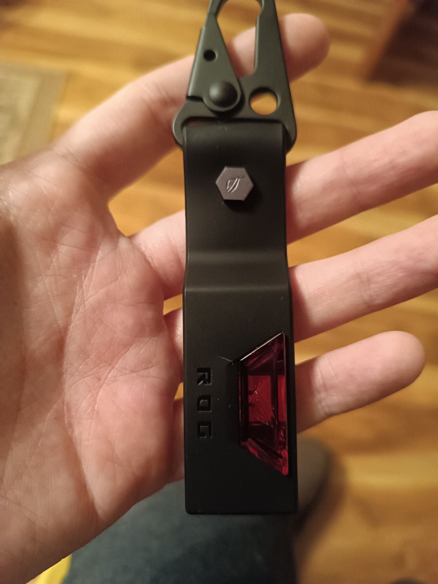 Продам брелок Asus NFC-брелок Keystone II.