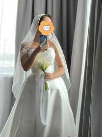 Продам свадебное платье и фату