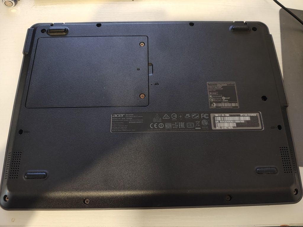 Лаптоп Acer Travelmate B117 11.6"