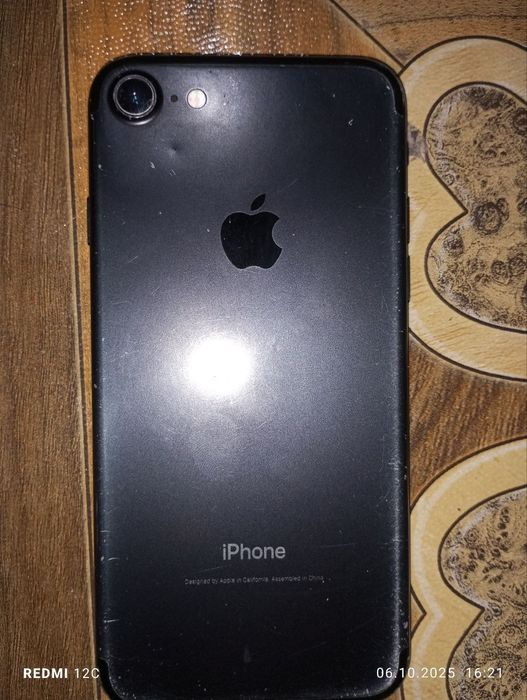 Iphone 7 sotiladi narxi 1millon