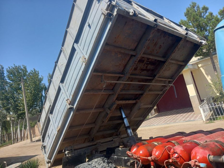 Gaz 53 yuk mashinasi