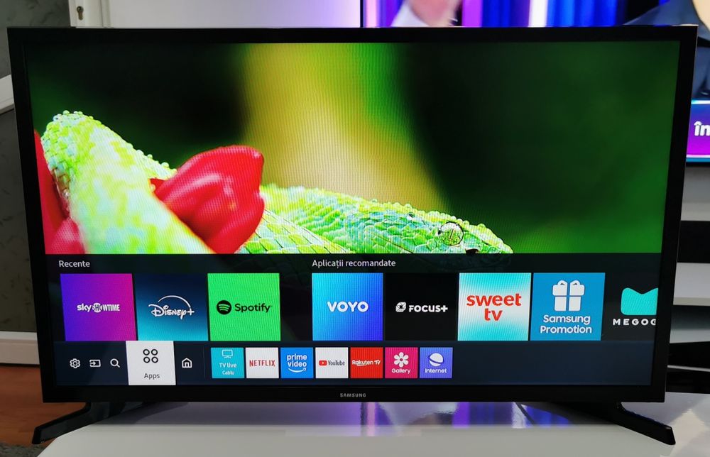 Vând Smart tv Samsung 80 cm