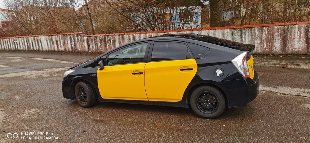 Vand toyota prius hybrid g3