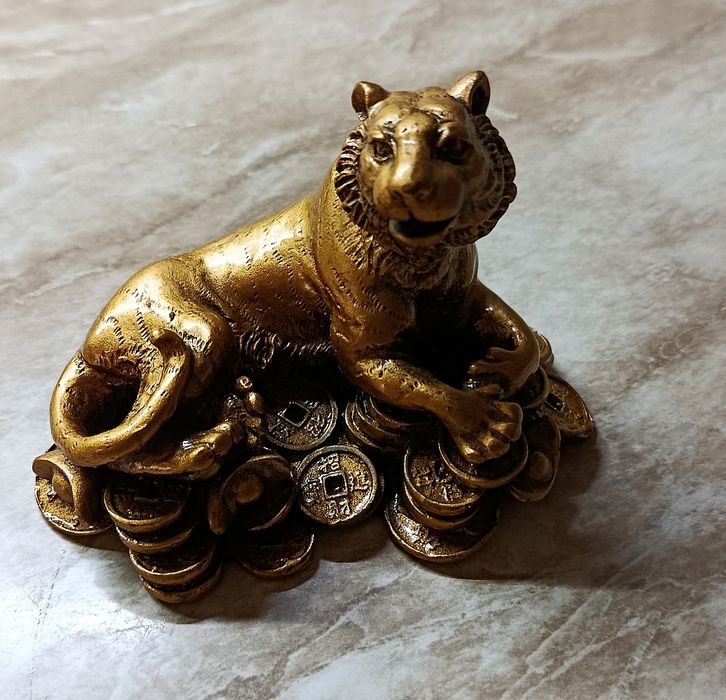 Продаются китайские статуэтки Тигр