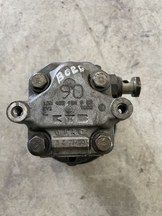 Pompa servo Golf 4 seat Skoda Bora 1.4 1.6 16V benzina AUS