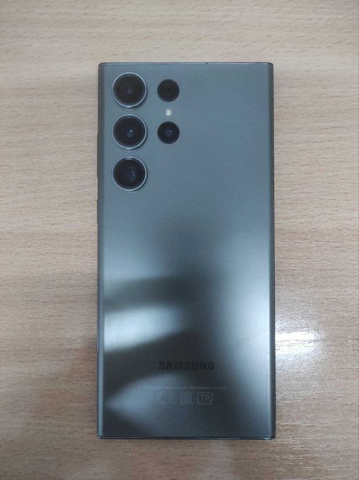 Смартфон Samsung Galaxy S23 ultra