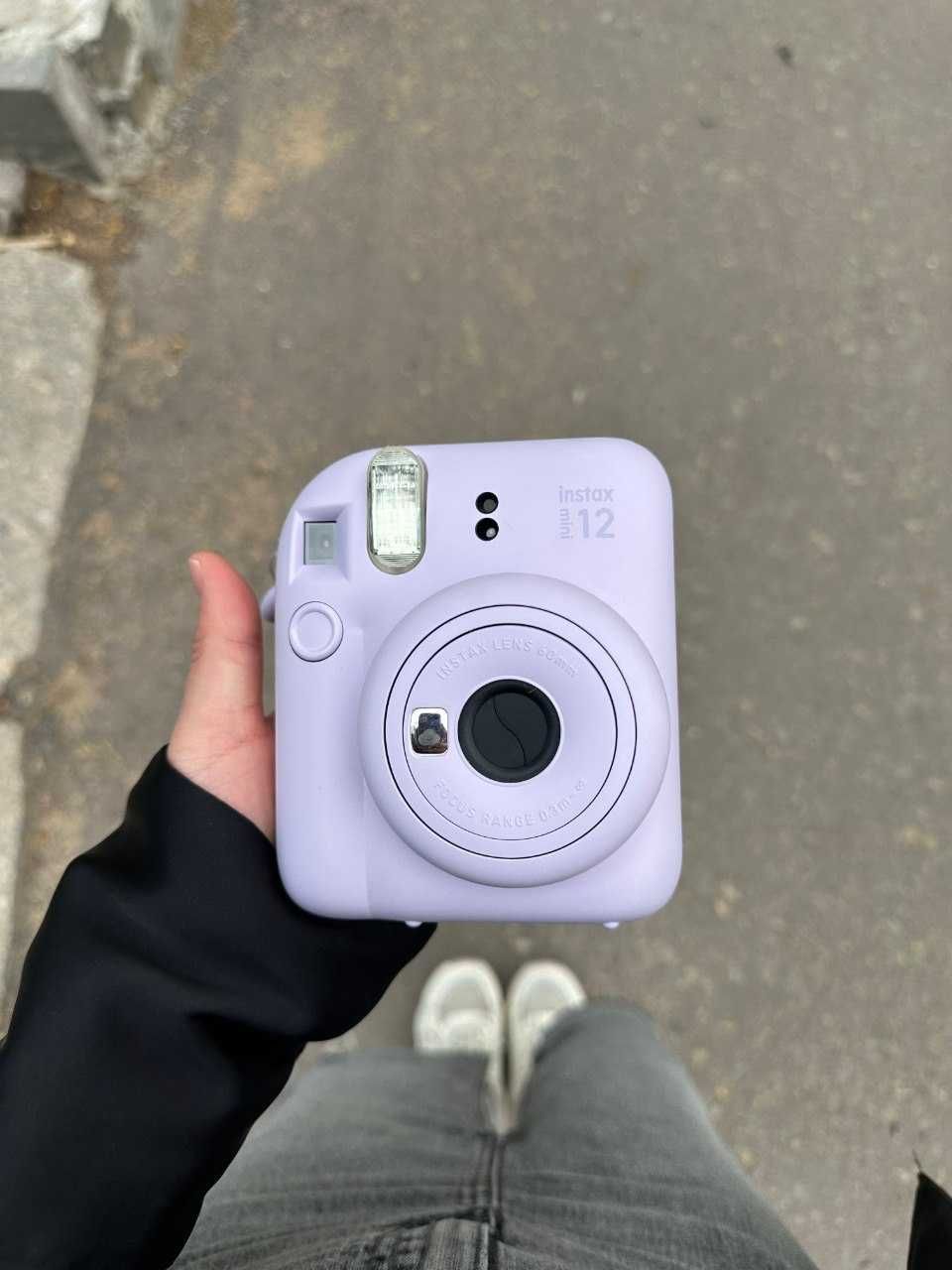 Продается Fujifilm Instax mini 12 фиолетовый