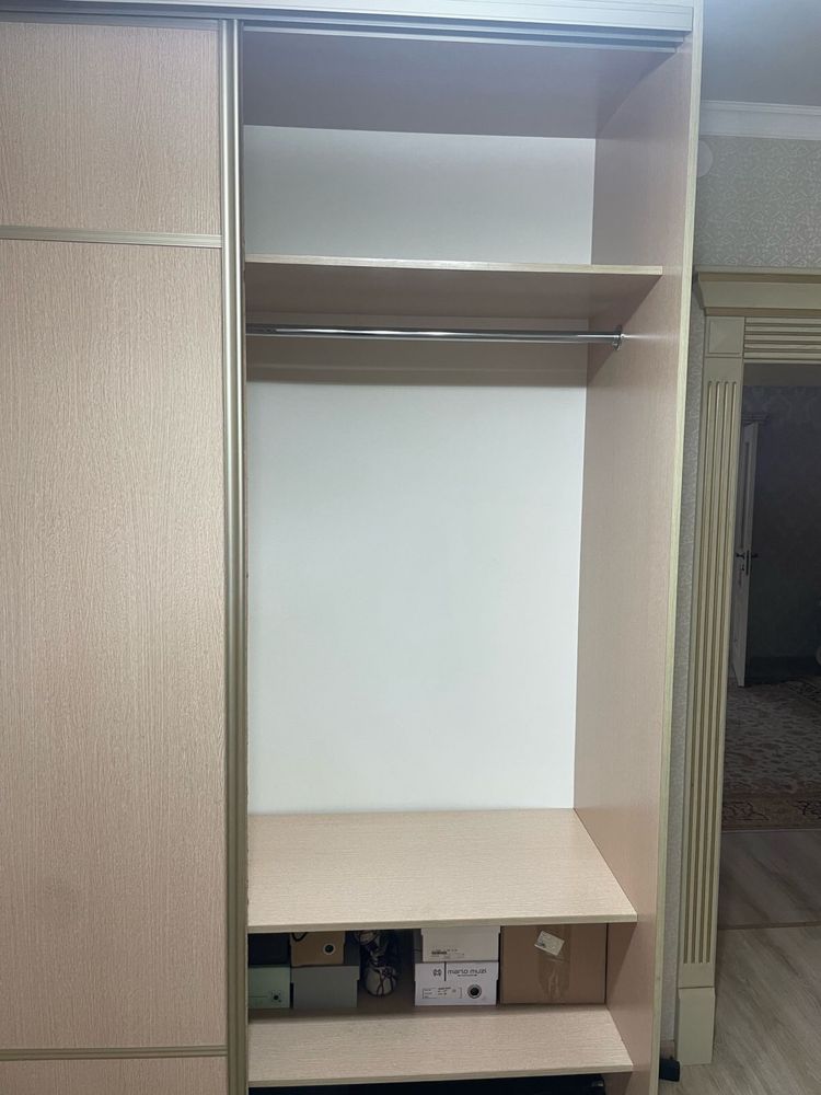 Продаю шкаф в отличном состоянии