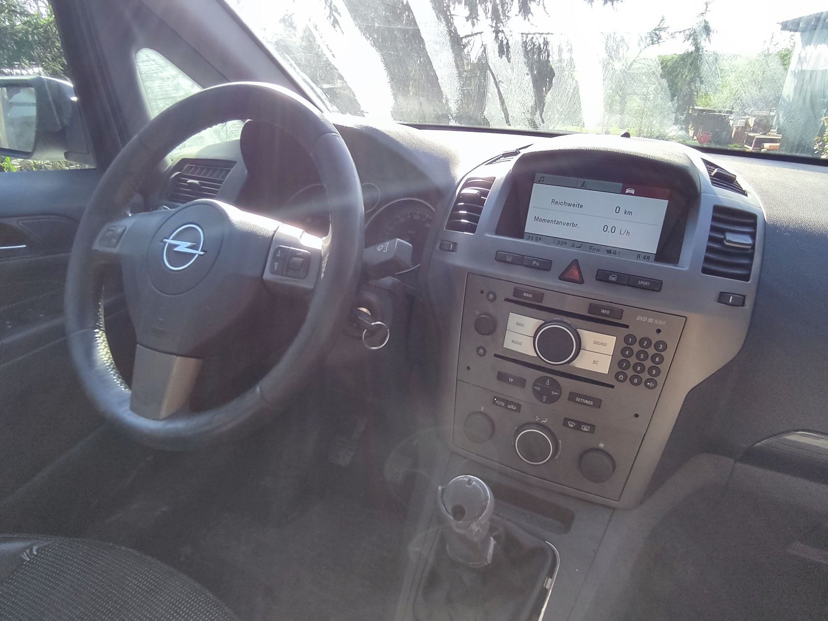 Opel Zafira B 2005 1.9 manual