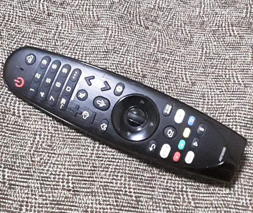 Magic Remote LG cu voce și cursor MR20GA.