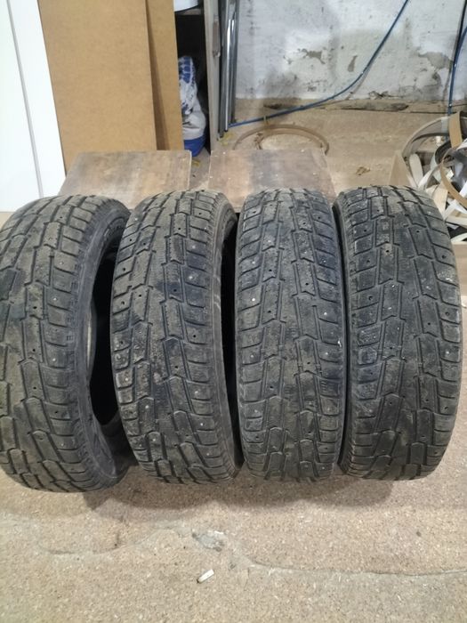 Шина зимни 1сезон ездил