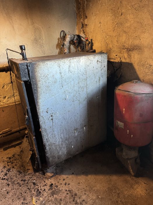 Centrala din fonta - Lemne si Carbuni - 37kw