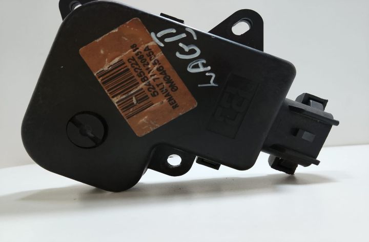 Motoras  Clapeta Aeroterma  52485222 / 0M0461525A Renault Laguna a 2-