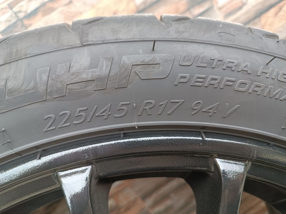 5x114.3 17 /225/45/17 Hyundai Honda Toyota Mazda Renault