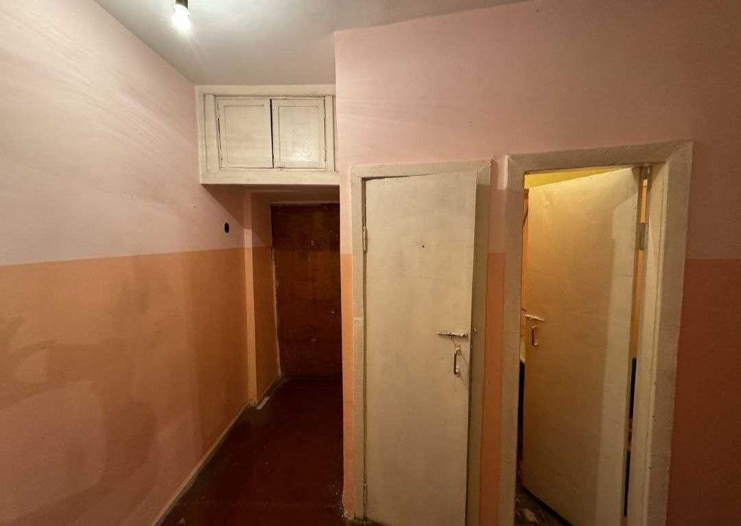 Шахристанский 2 комнатная 3 етаж 4етажный продается