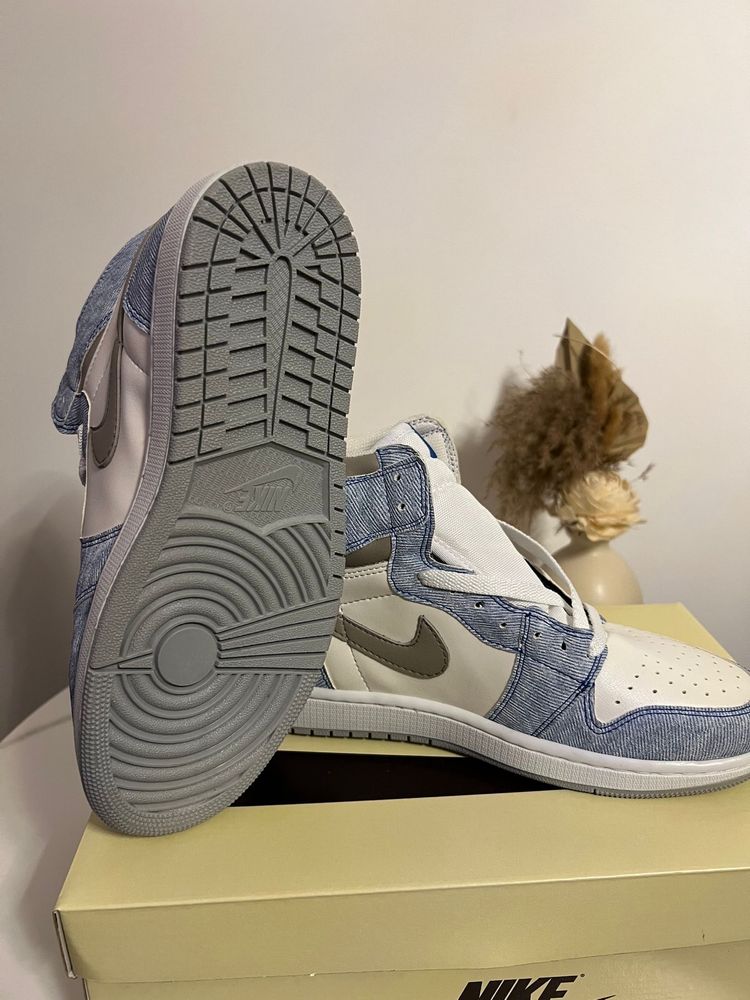 Adidasi Jordan 1 Hyper Royal Retro OG