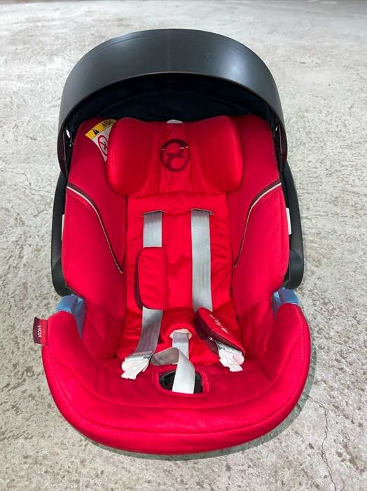 Стол за кола Cybex Aton 5. Група 0+ (0-13 кг.) + База за стол за кола