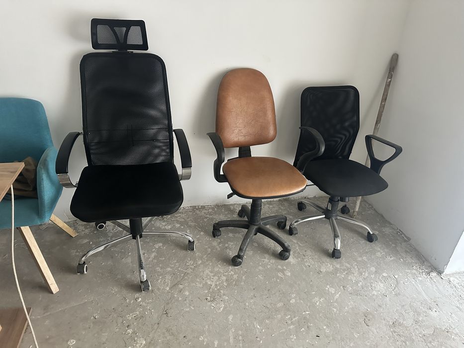 Продам офисные стулья