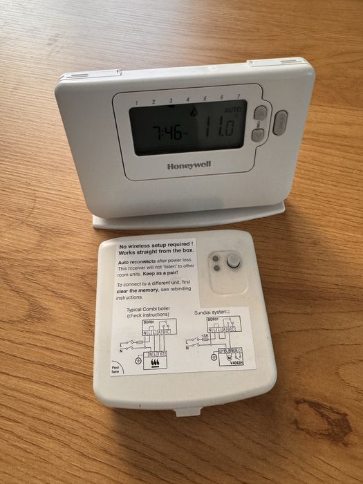Termostat programabil HONEYWELL
