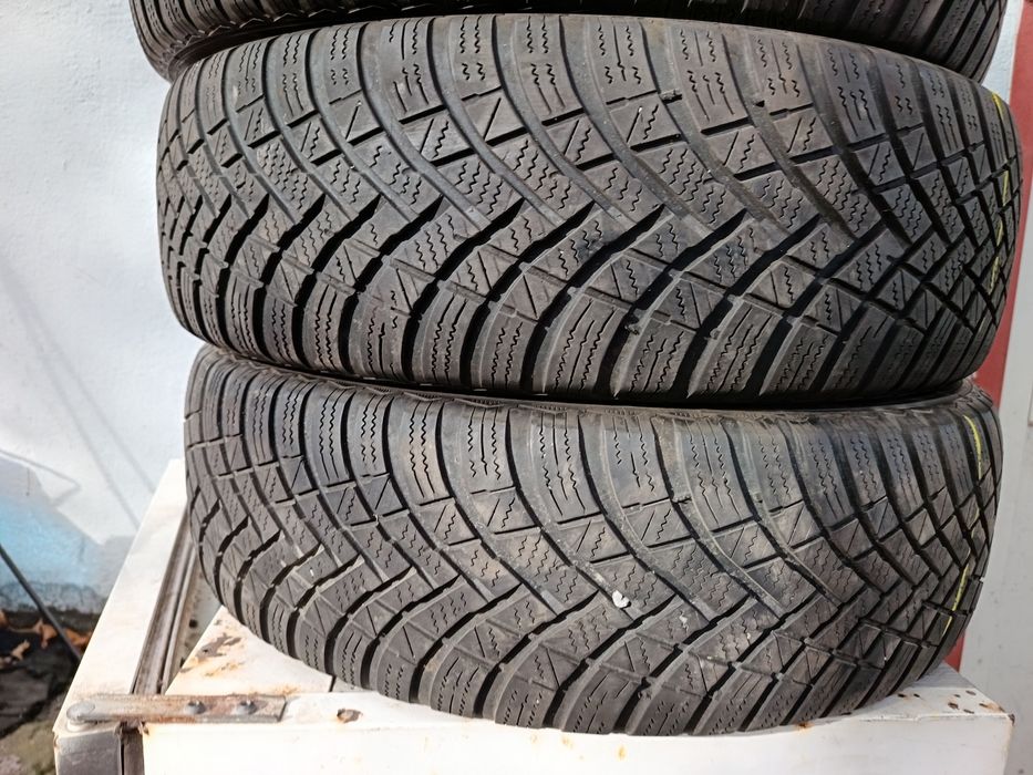 Anvelope MS iarna 195 65 15 hankook 2022 5.5-6mm