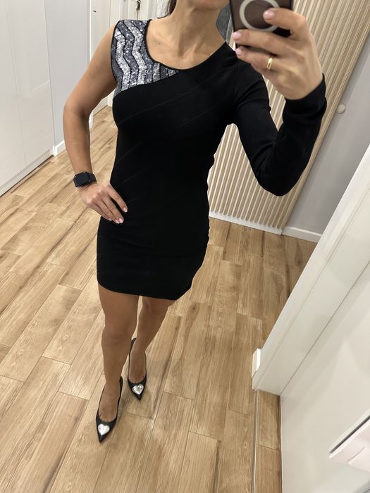 Armani Exchange Официална, секси рокля с пайети