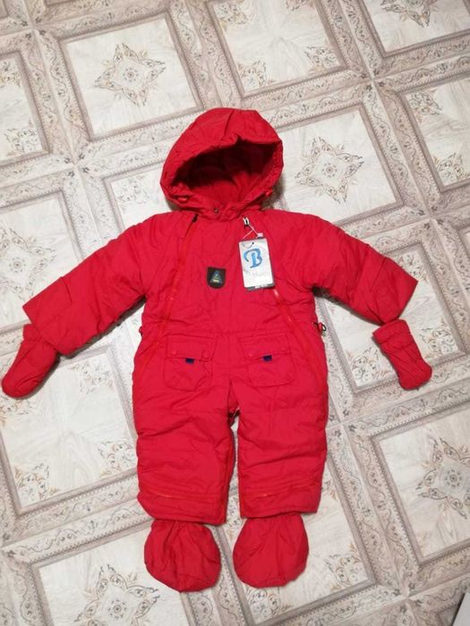 Зимний комбинезон малышу