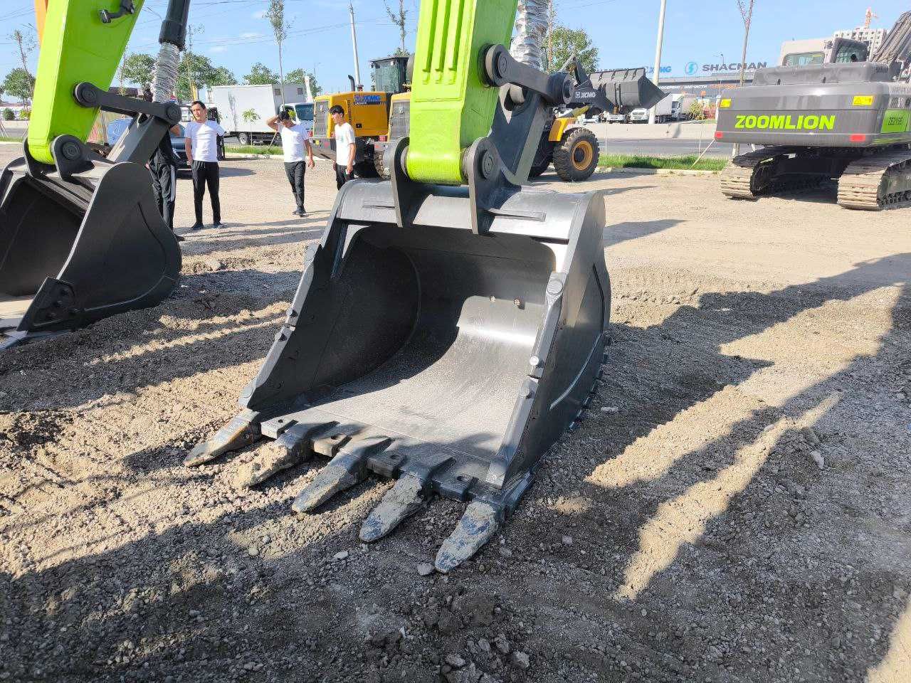Экскаватор гусеничного типа ZE 370E
145 000 у.е.