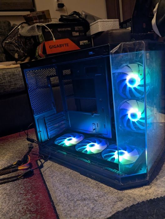 Okazie ‼️ Carcasa Acvariu Micro ATX - 5 ventilatoare - NOUA!